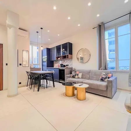 Apartment - Luxury Straight La Croisette 6pers Cannes