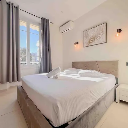 Daire - Luxury Straight La Croisette 6pers *